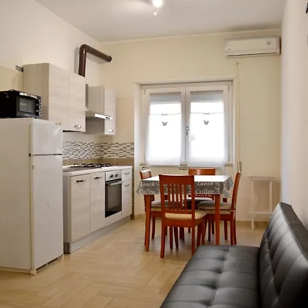 Apartamento Piano Terra Centro Mare Ladispoli