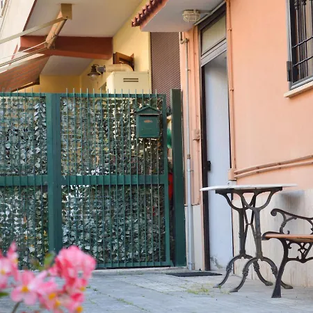 Apartamento Piano Terra Centro Mare *